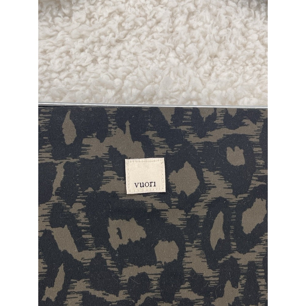 Vuori Studio Pocket Leggings Women's Size S Olive Black Leopard Print - Picture 7 of 7
